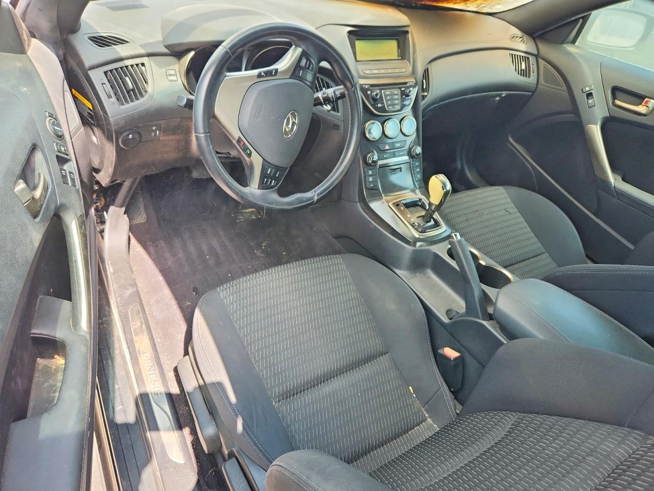 Hyundai Genesis 2.0t