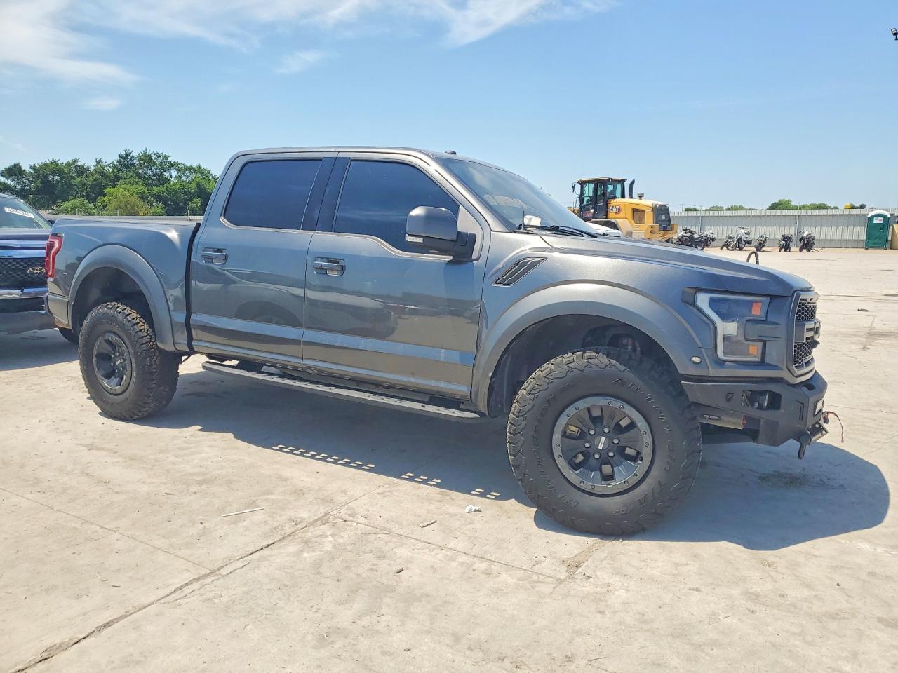 Ford F-150 Raptor