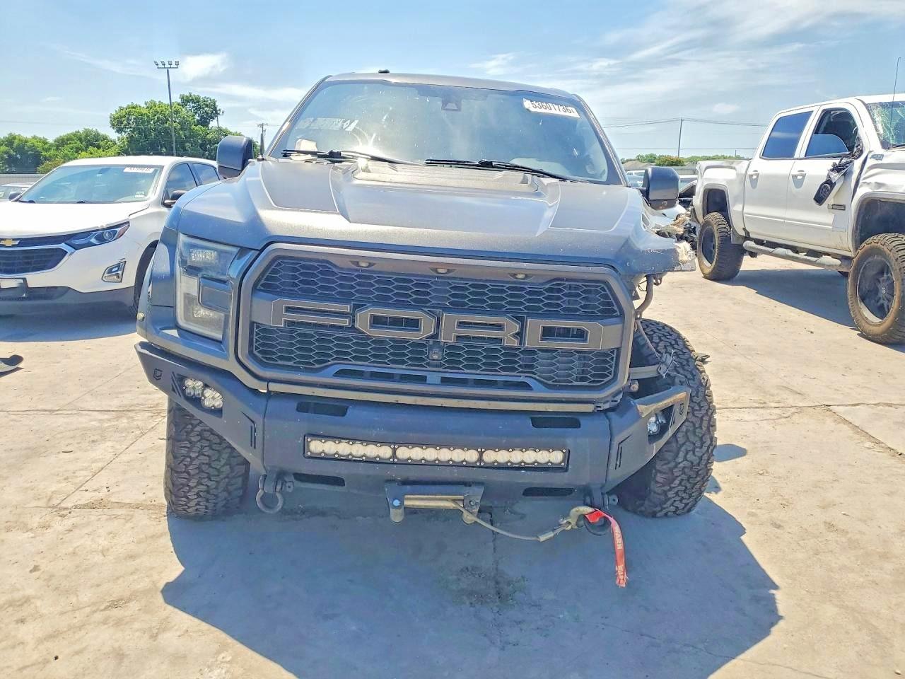 Ford F-150 Raptor