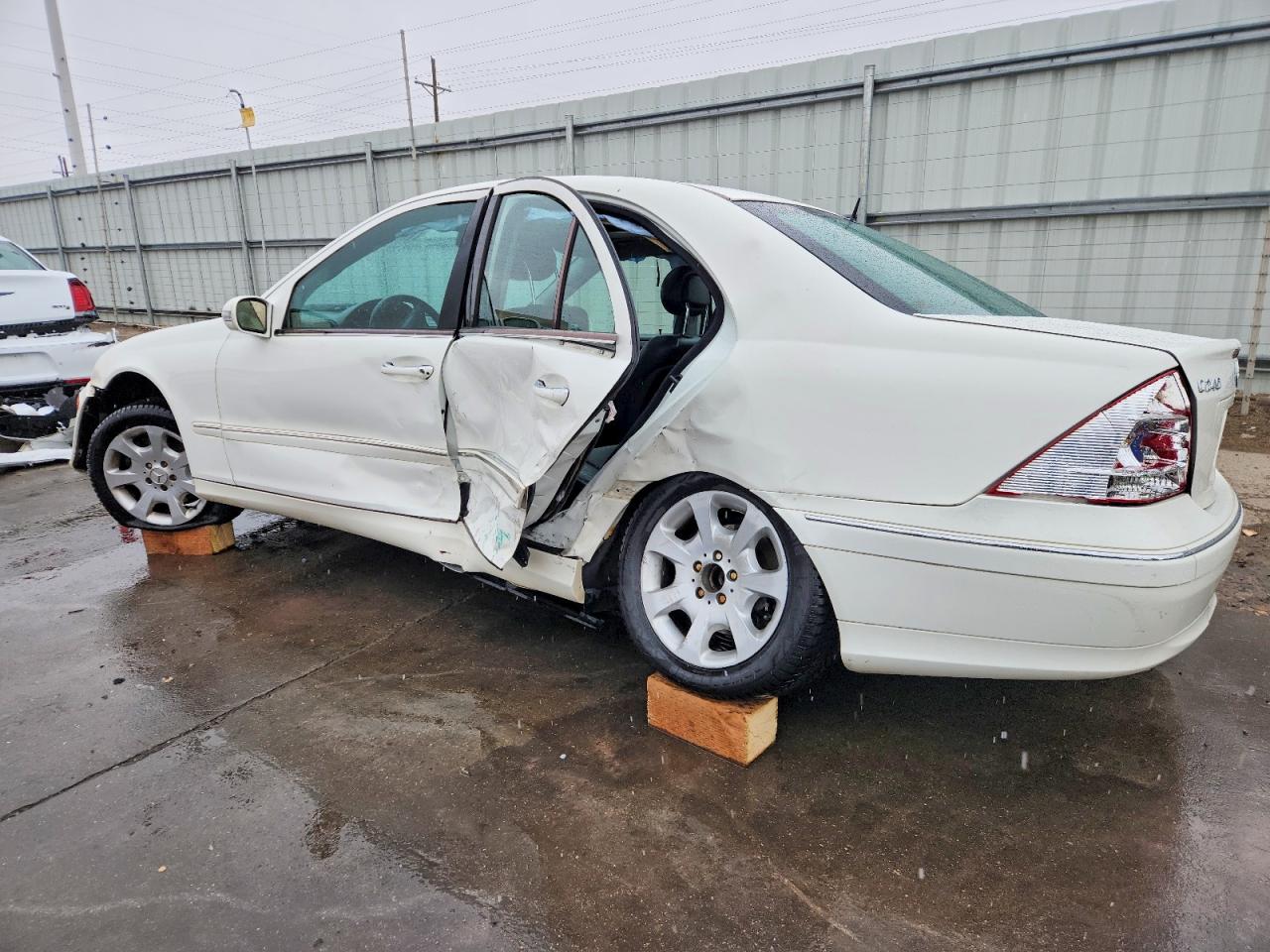 Mercedes-Benz C-Class 240 4matic