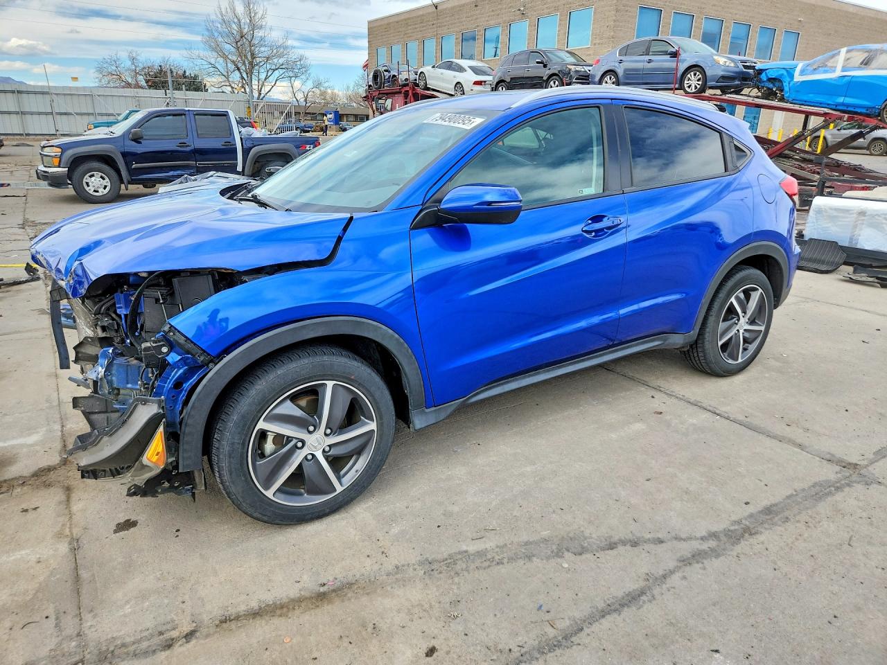 Salvage Honda HR-V Image