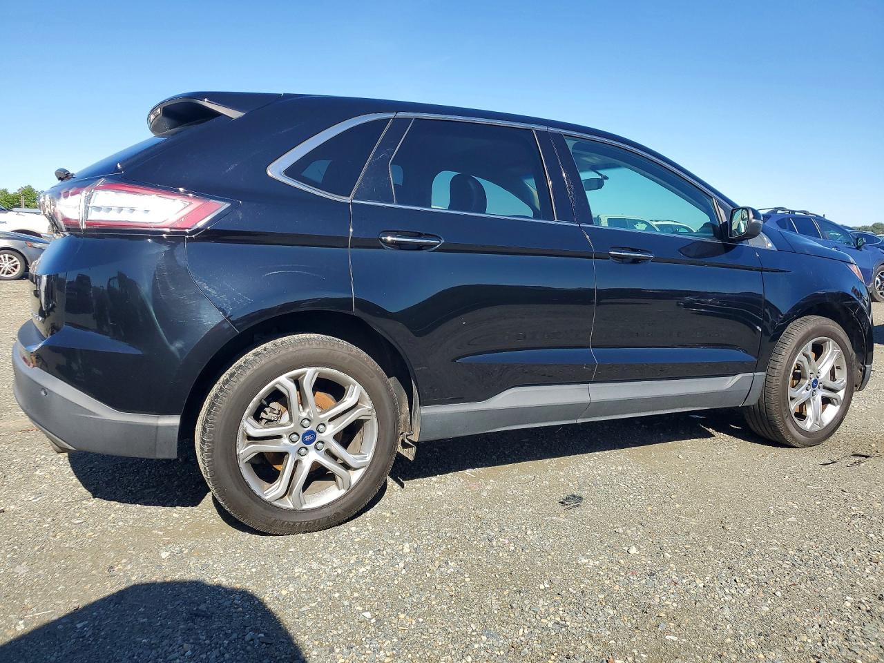Ford Edge Titanium
