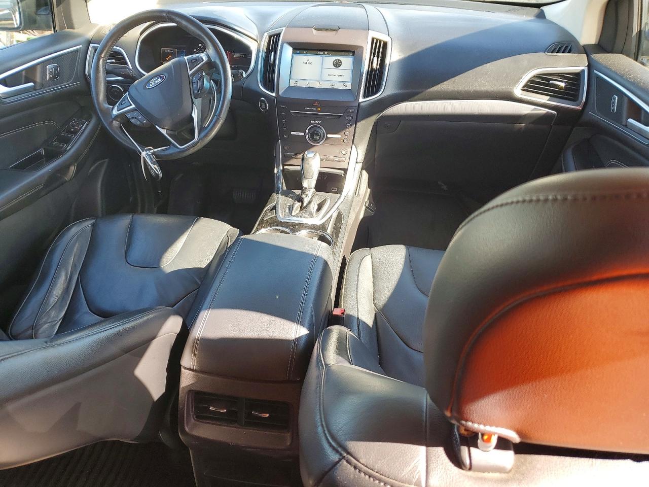 Ford Edge Titanium
