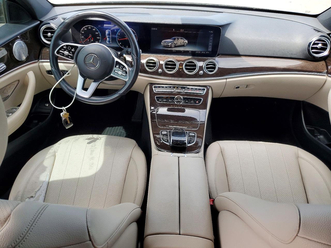 Mercedes-Benz E-Class 300