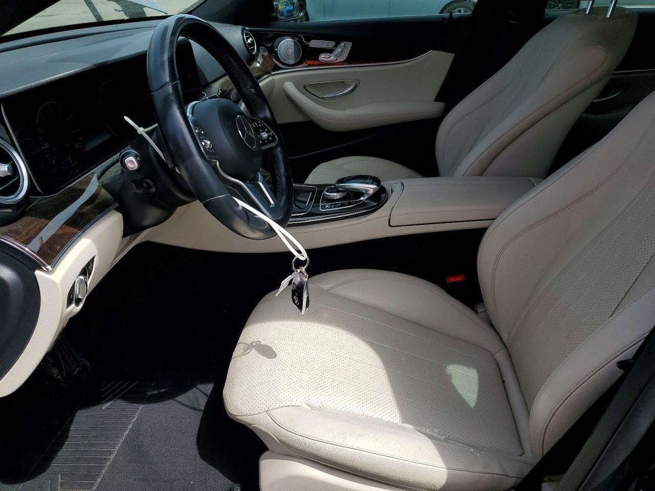 Mercedes-Benz E-Class 300