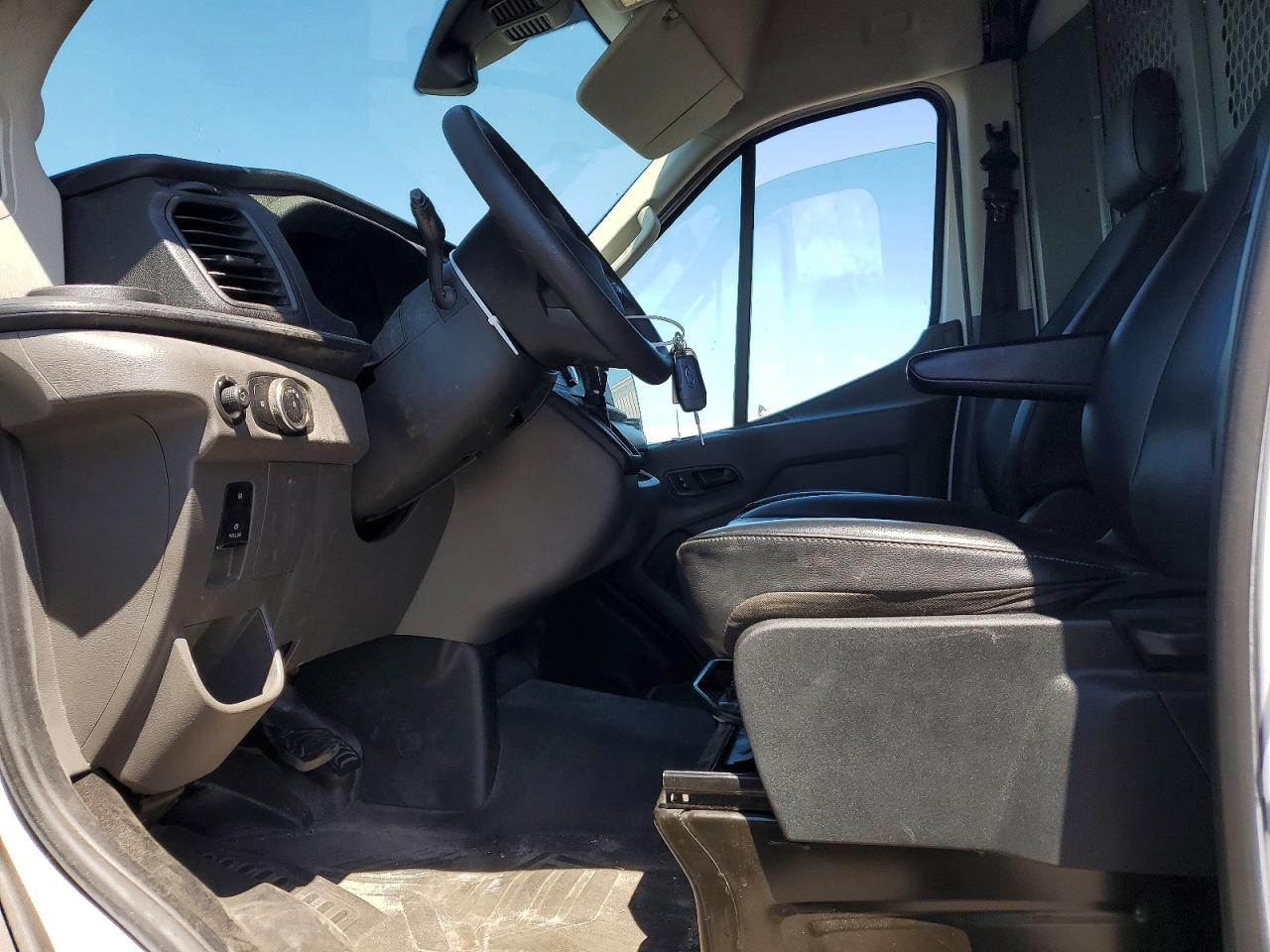 Ford Transit T-250