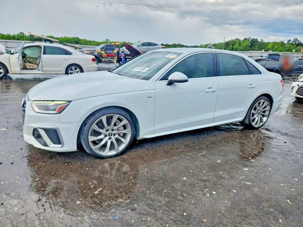Salvage Audi A4 Image
