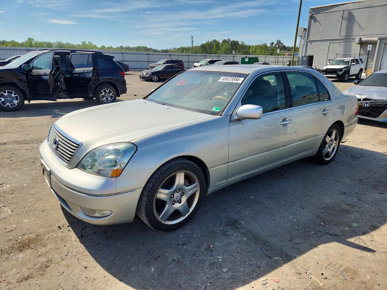 Salvage Lexus LS Image