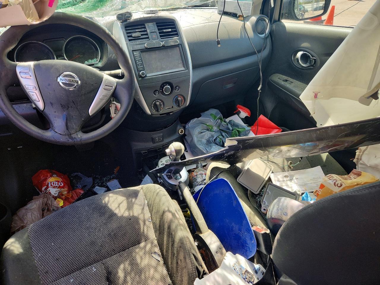 Nissan Versa Sv