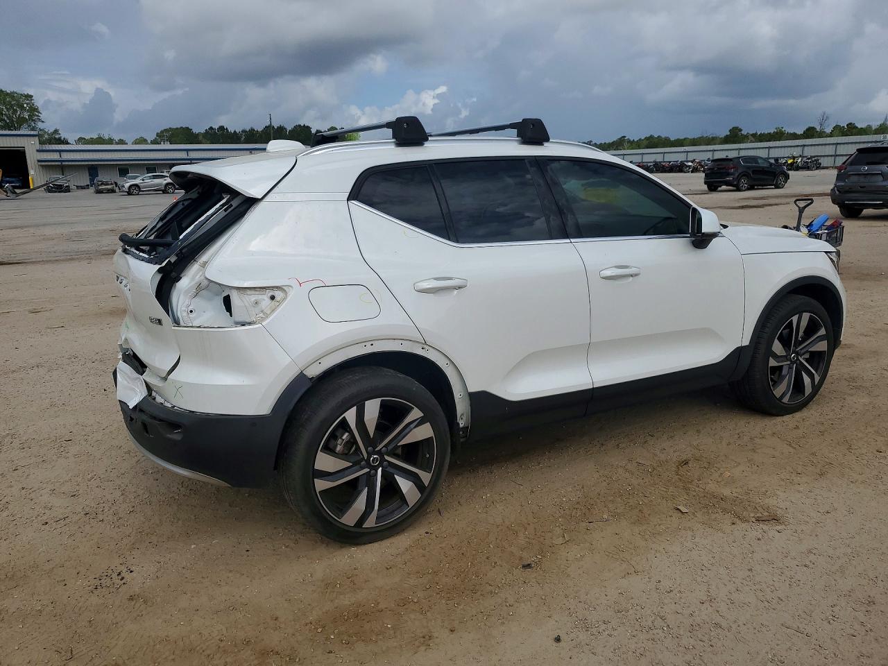 Volvo XC40 Plus