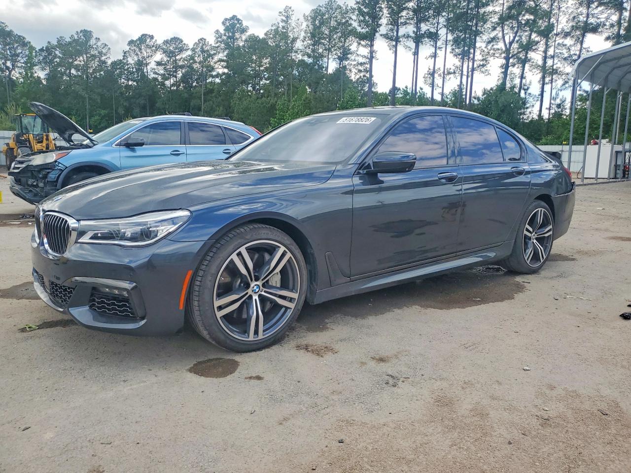 Salvage BMW 7 Series Image