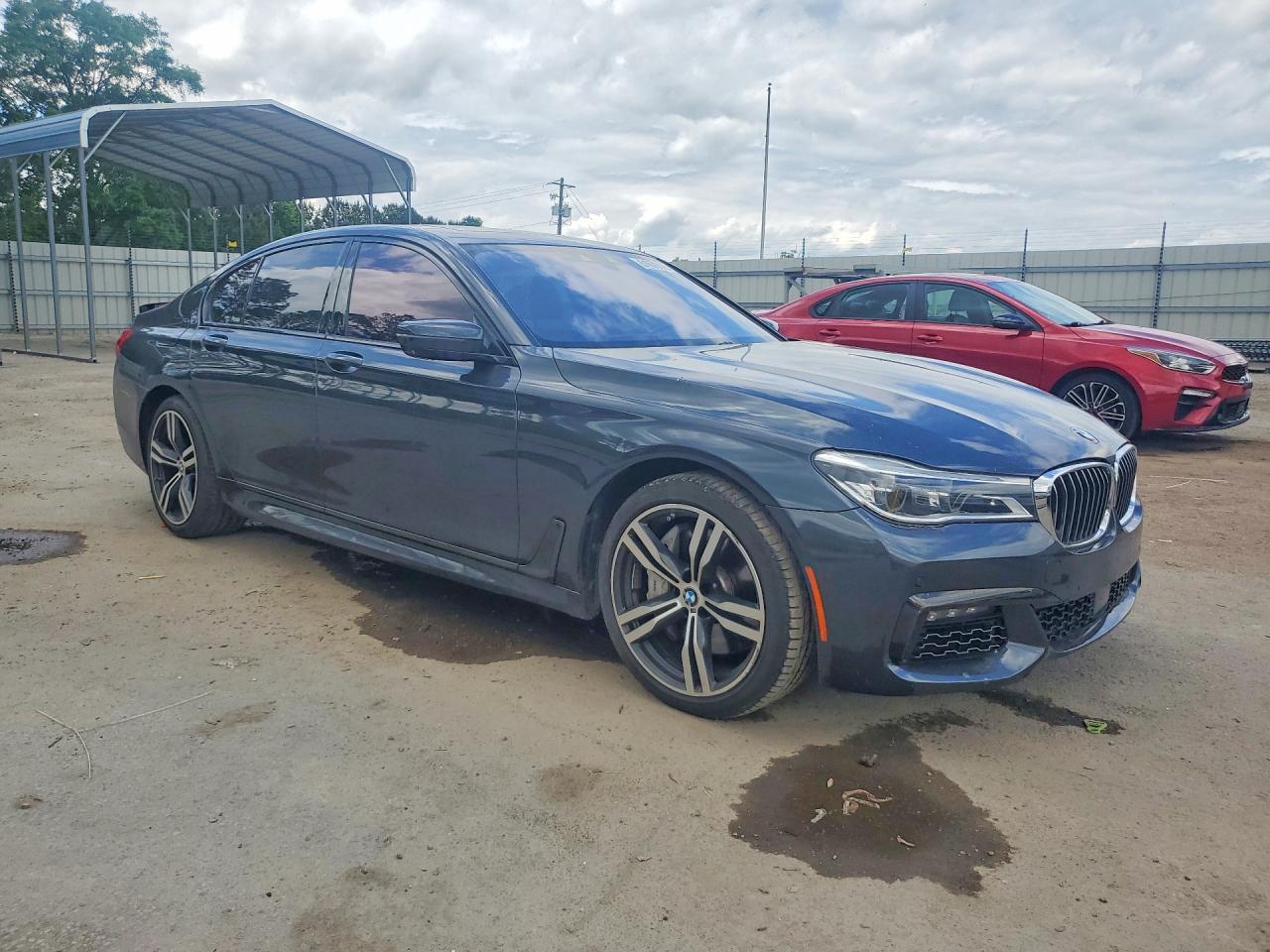BMW 7 Series Xi