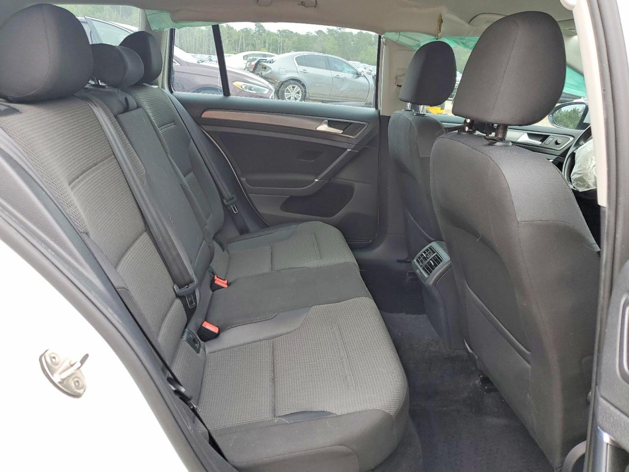 Volkswagen Golf S
