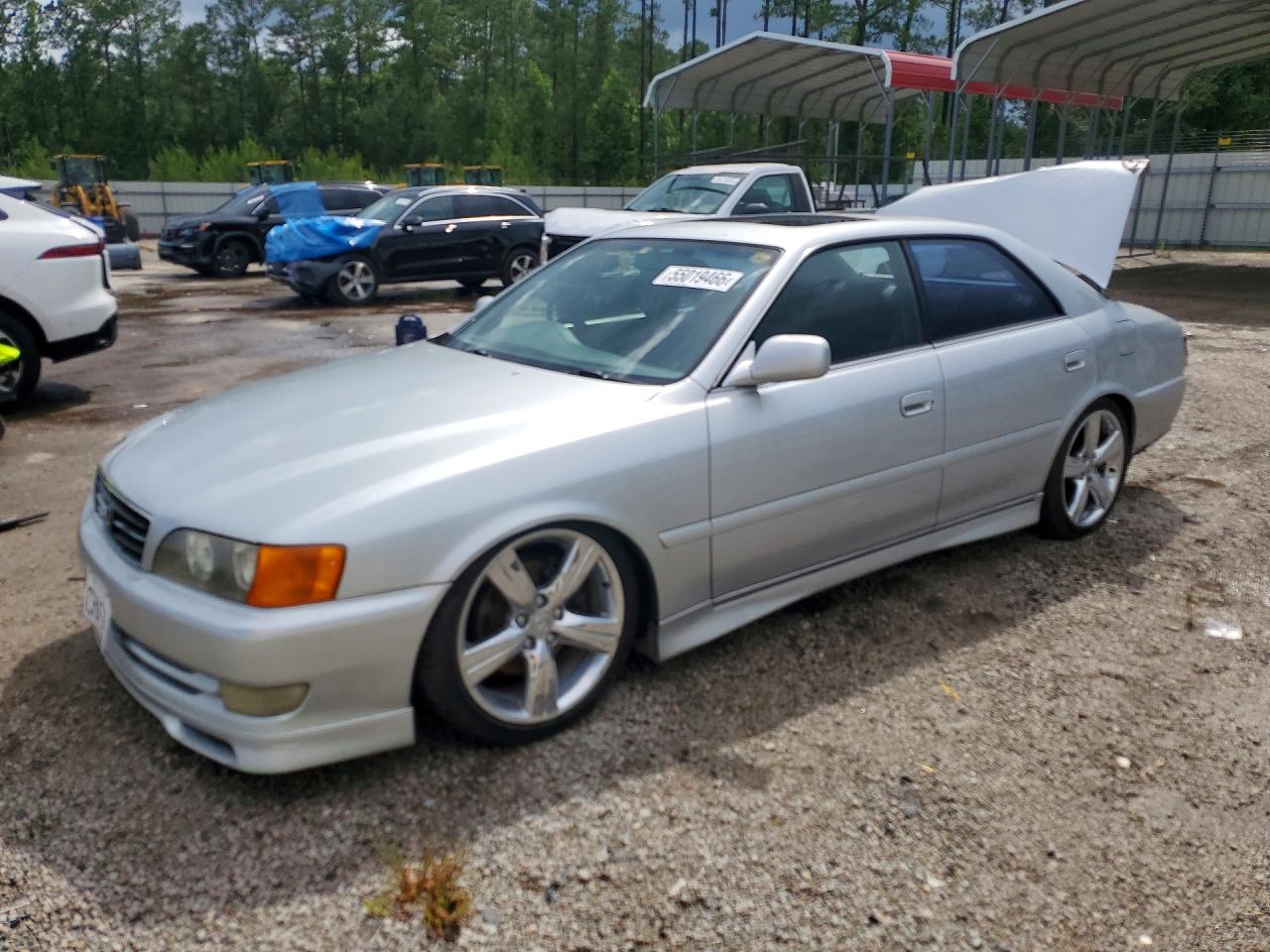 Salvage Toyo Chaser Image