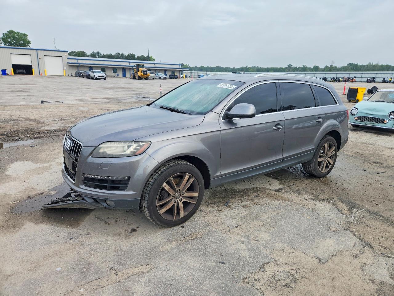 Salvage Audi Q7 Image