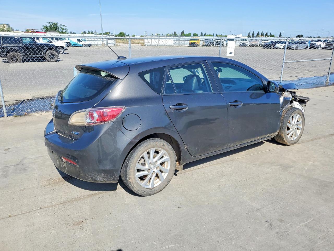 Mazda 3 I
