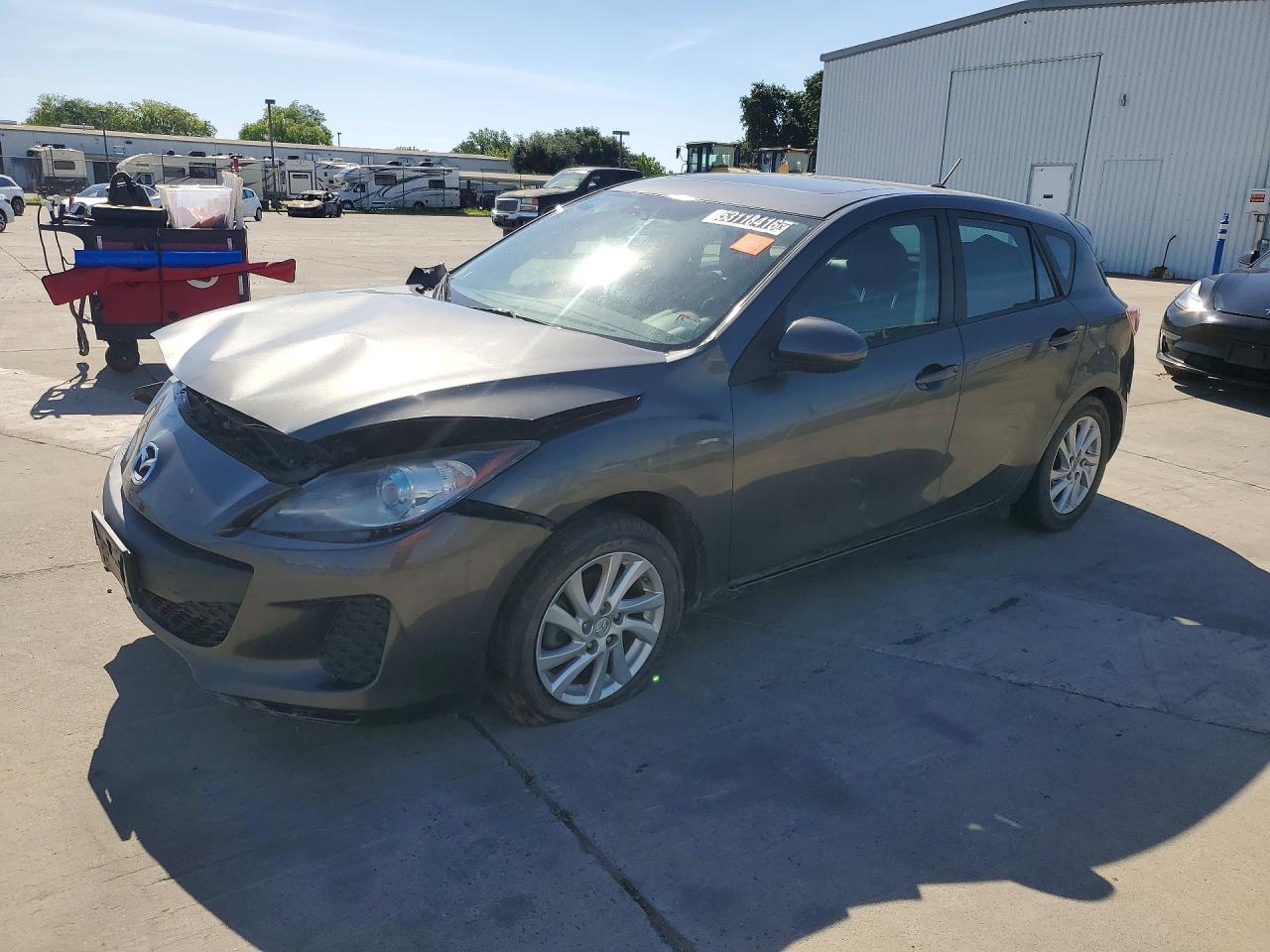Salvage Mazda 3 Image