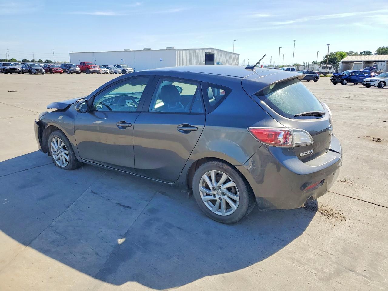 Mazda 3 I