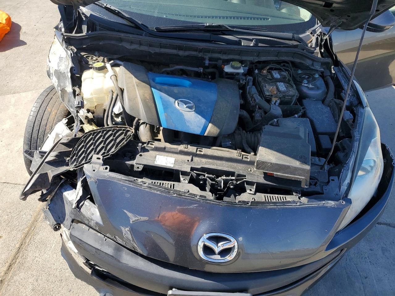 Mazda 3 I
