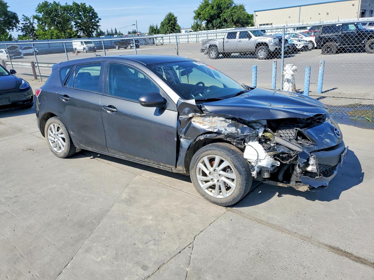 Mazda 3 I