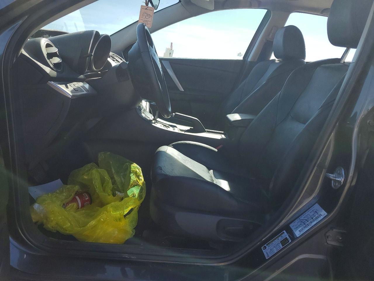 Mazda 3 I