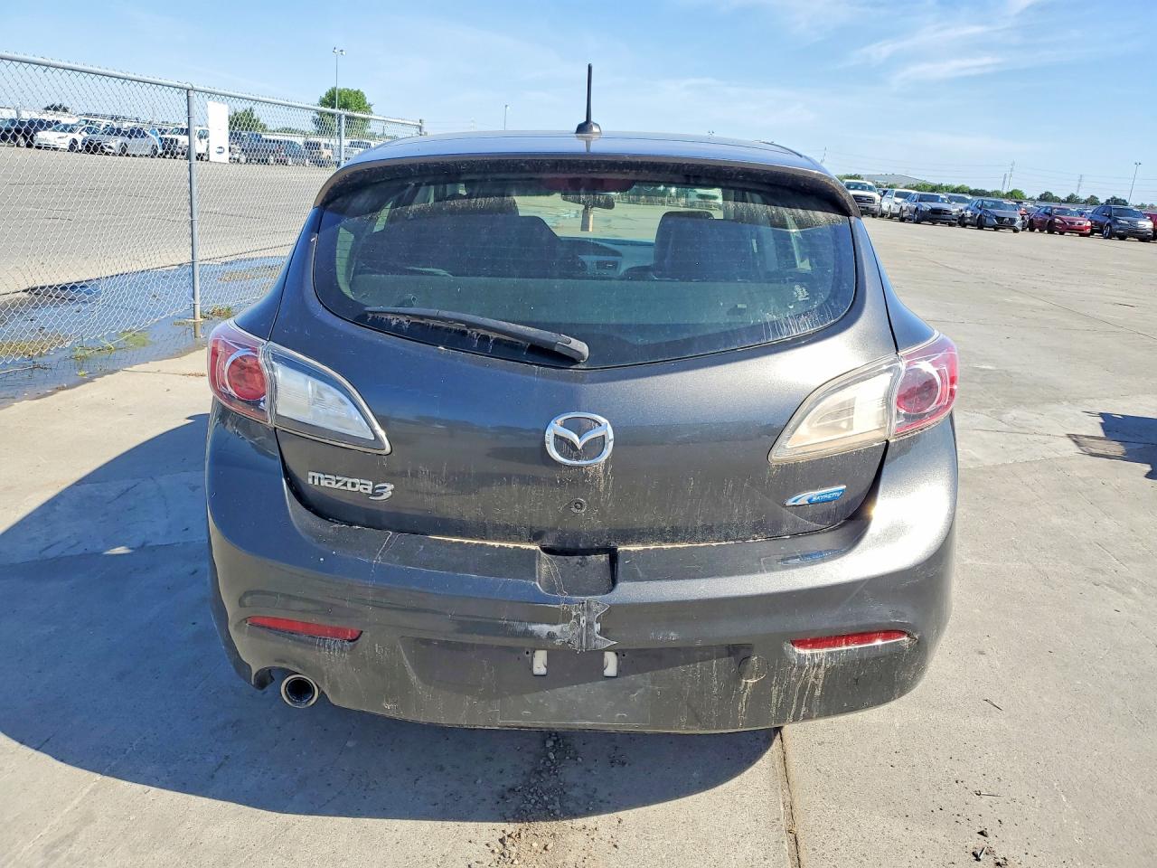 Mazda 3 I