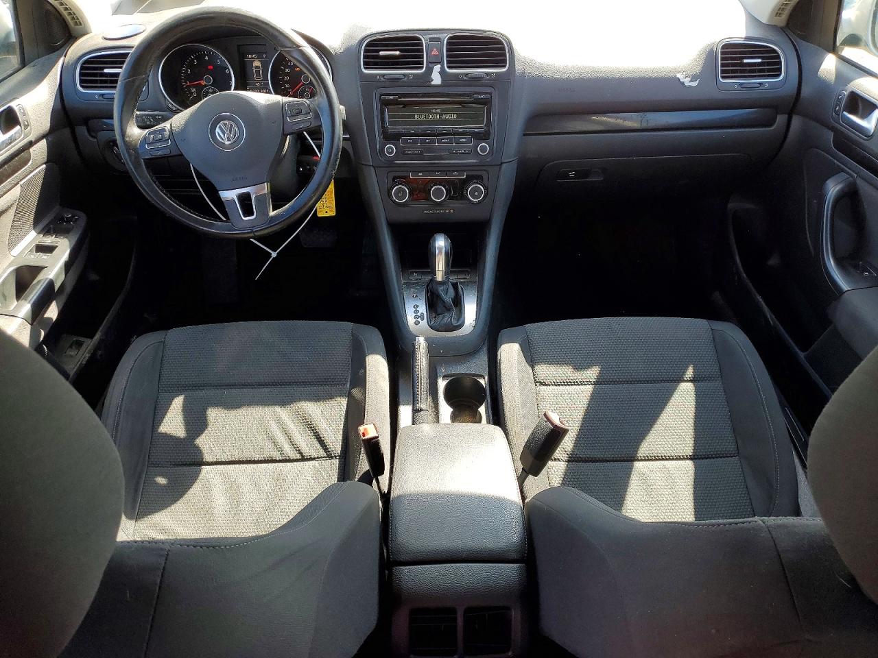 Volkswagen Jetta S