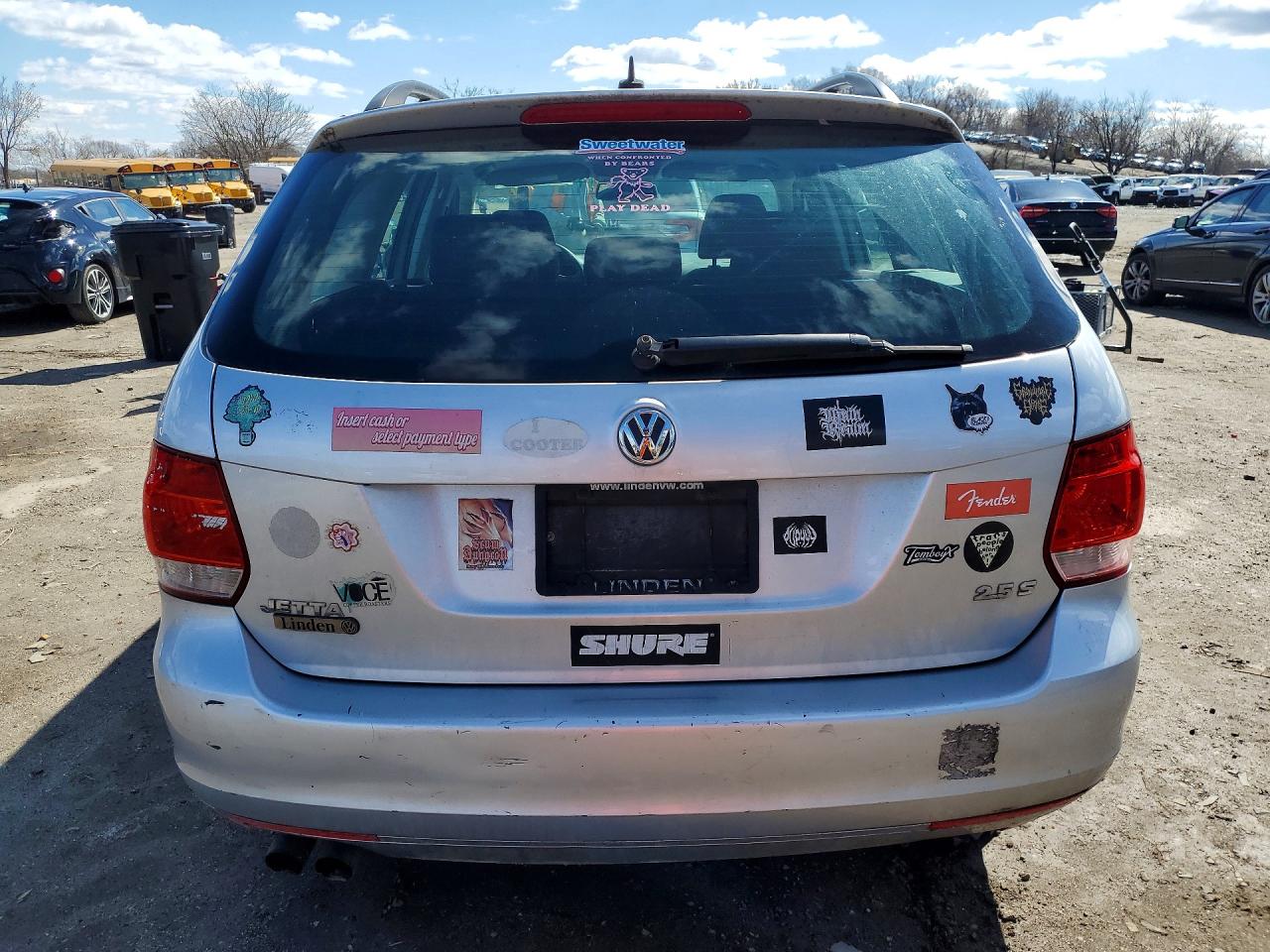 Volkswagen Jetta S