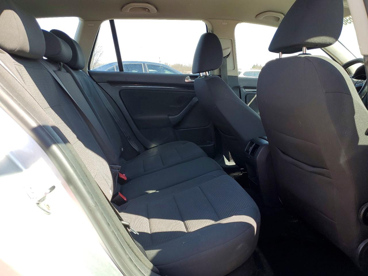 Volkswagen Jetta S