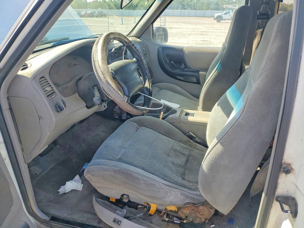 Ford Ranger Super Cab
