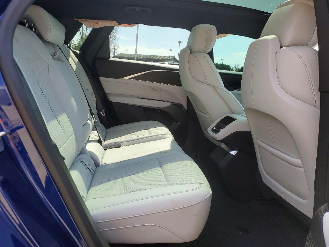 Cadillac LYRIQ Sport
