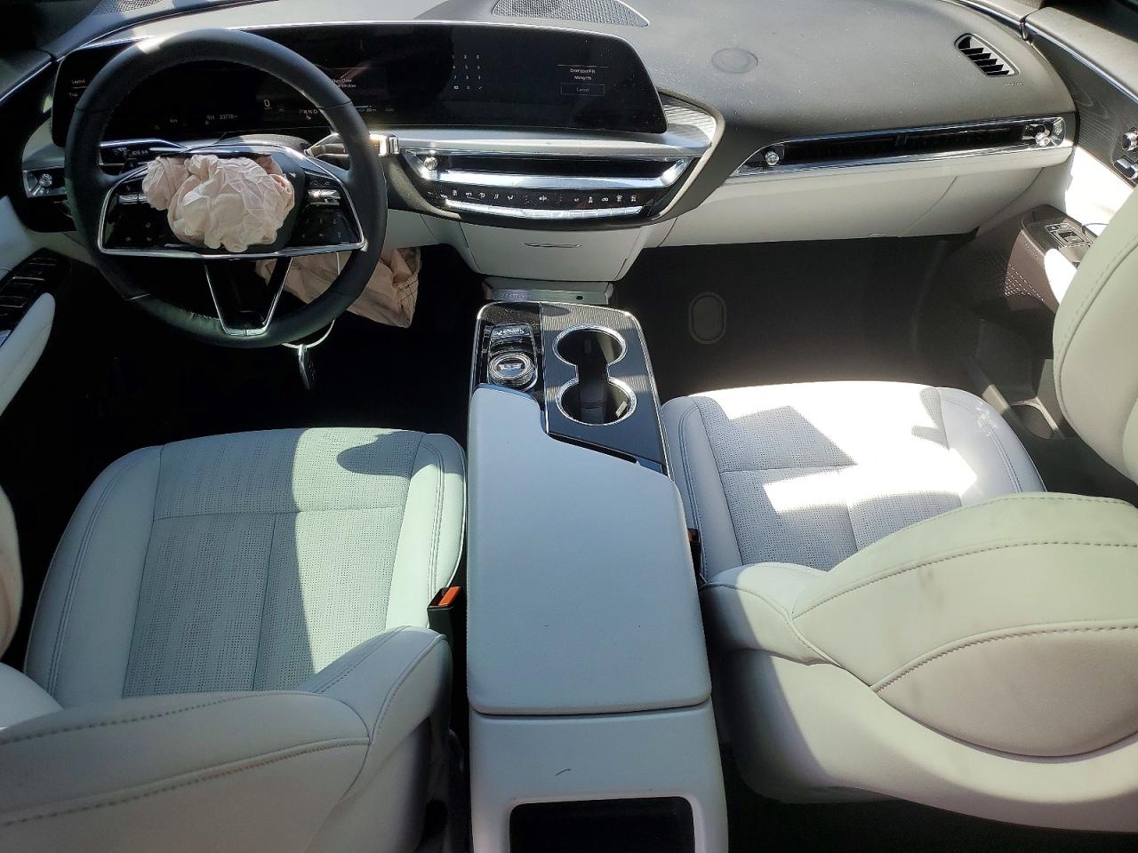 Cadillac LYRIQ Sport
