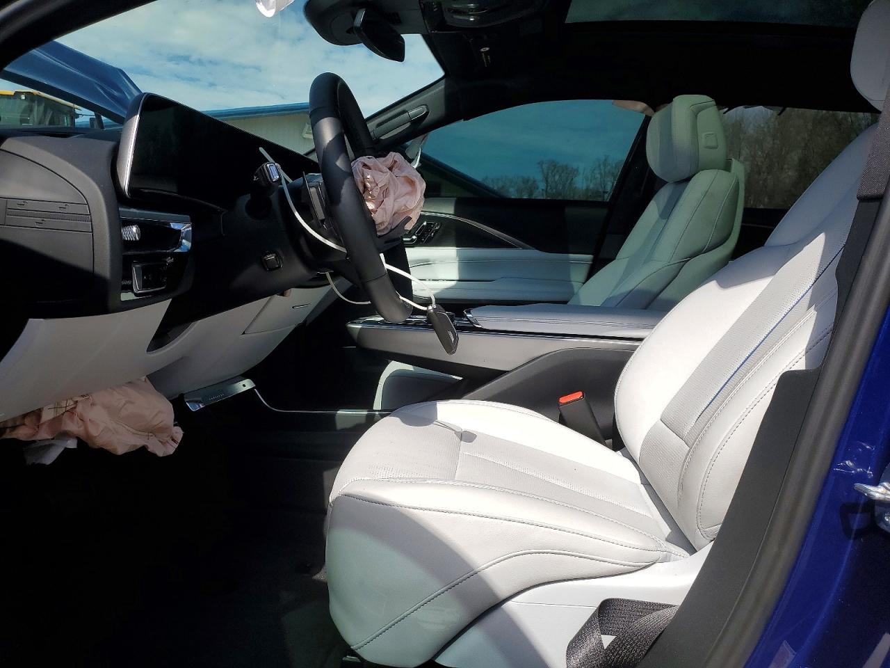 Cadillac LYRIQ Sport
