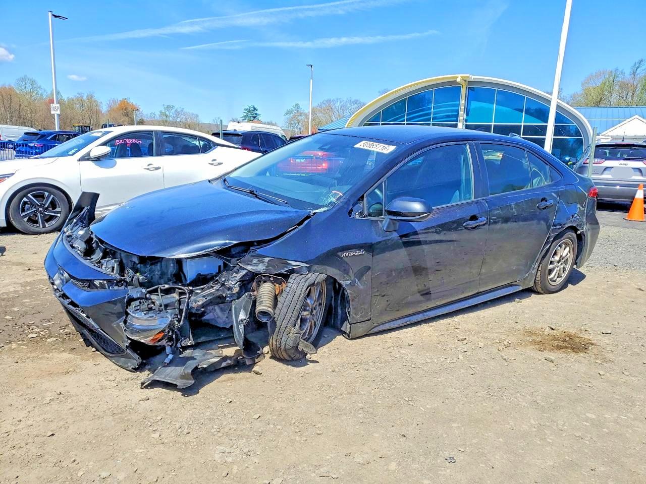 Salvage Toyota Corolla Image
