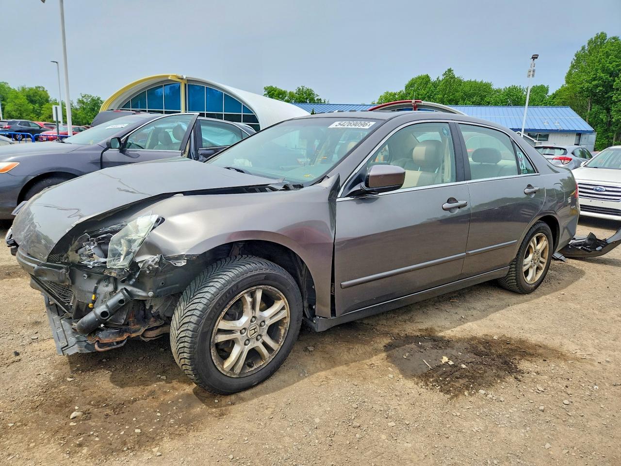 Salvage Honda Accord Image