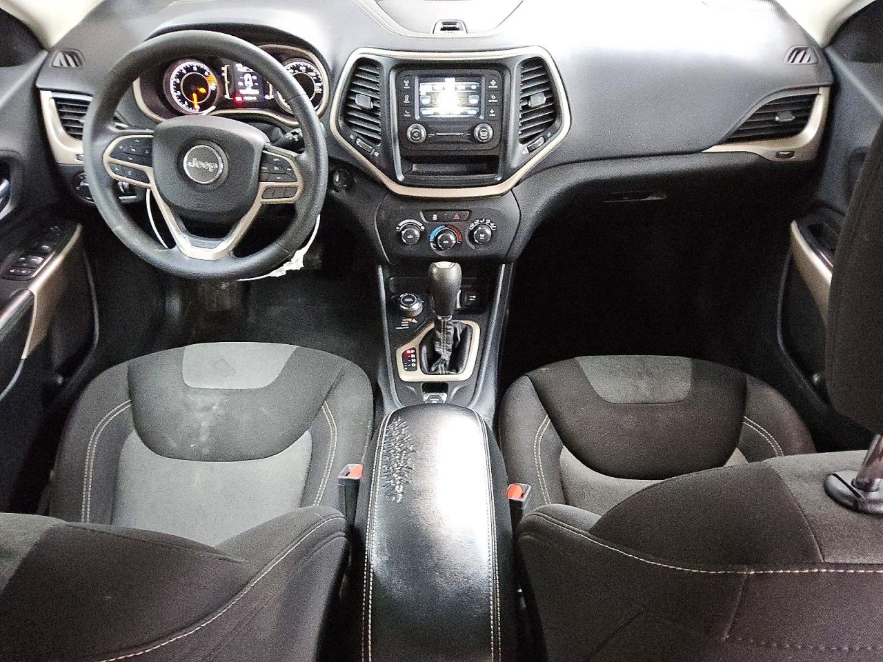 Jeep Cherokee Sport