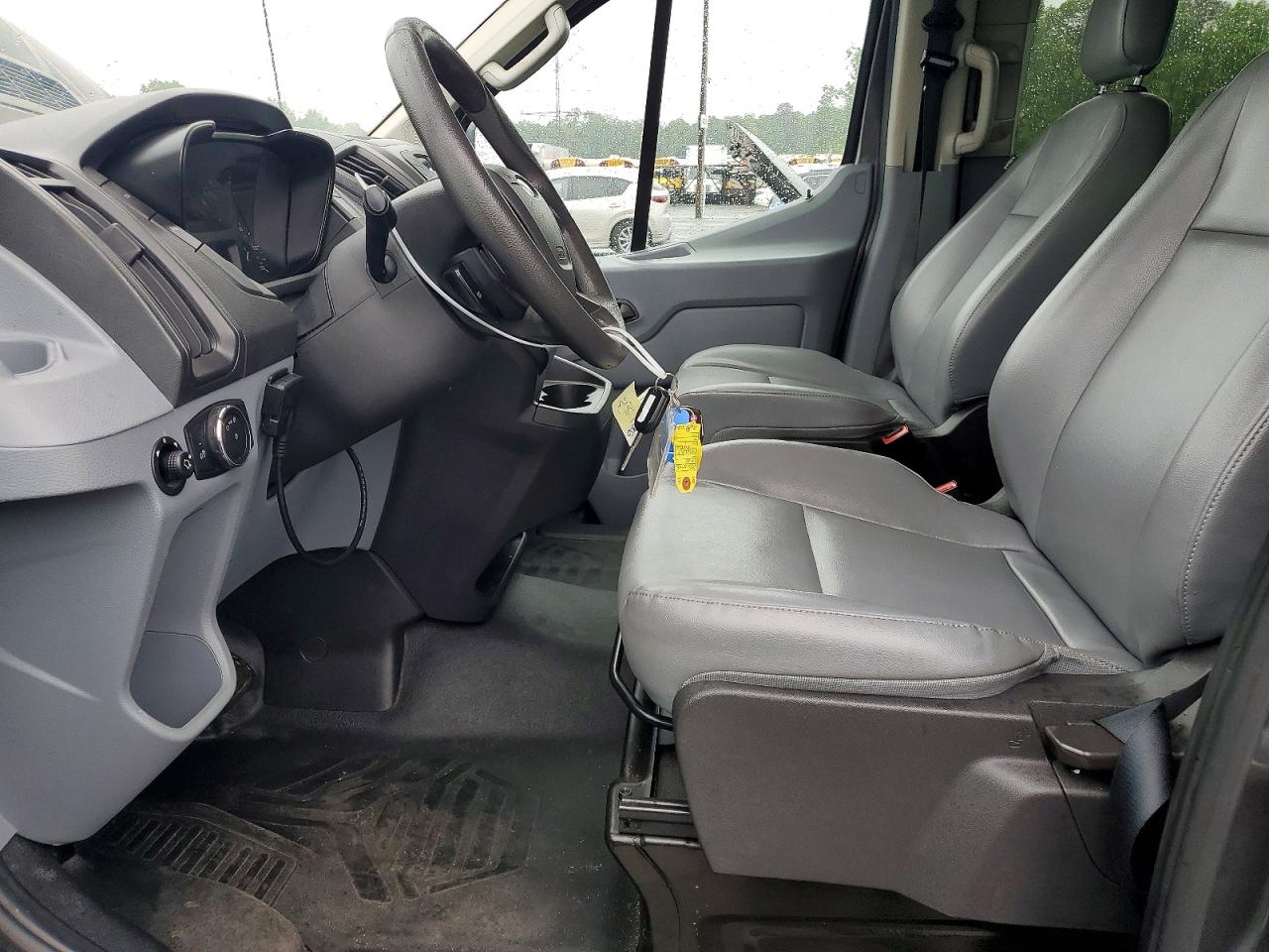 Ford Transit T-350