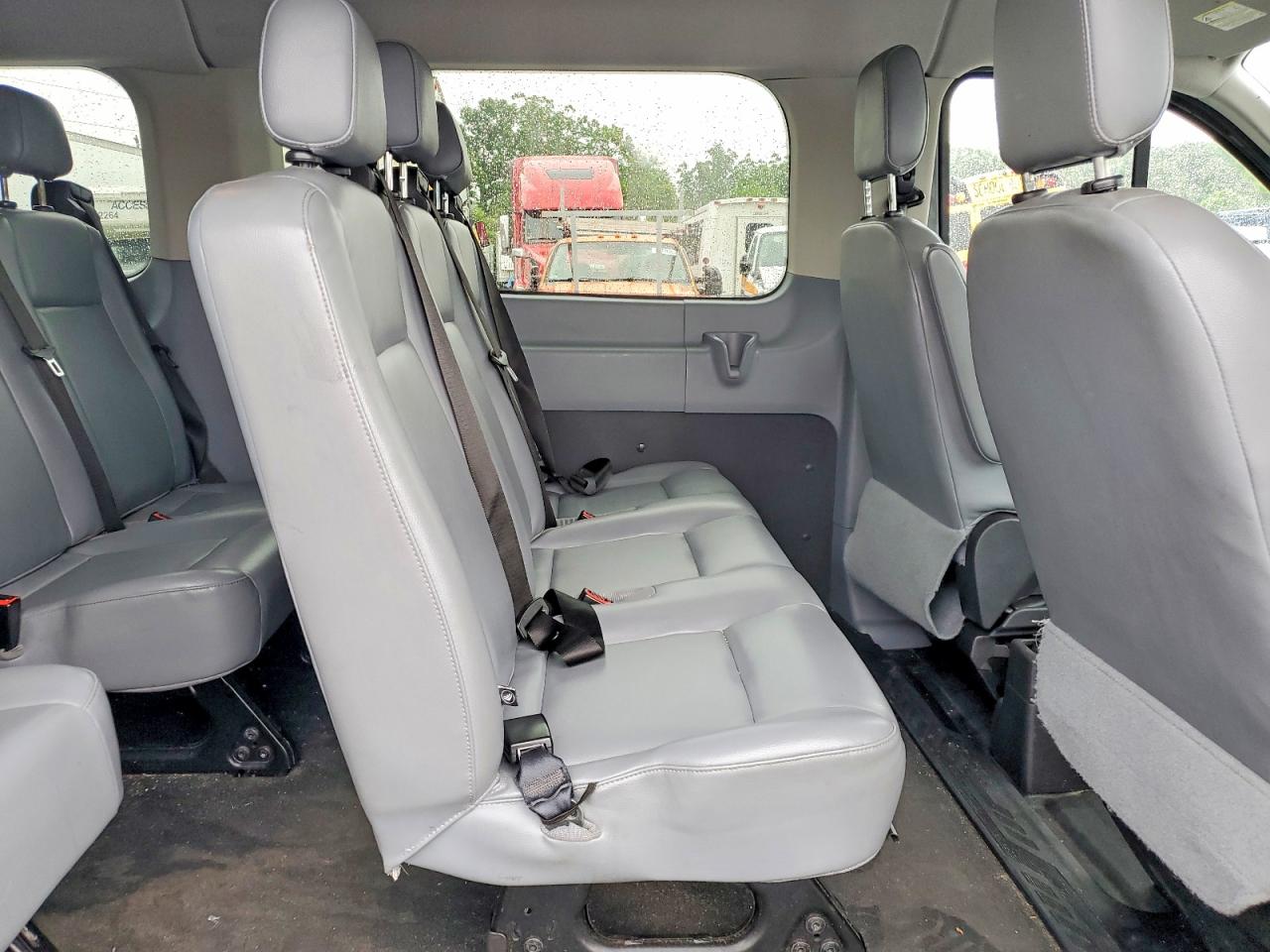 Ford Transit T-350