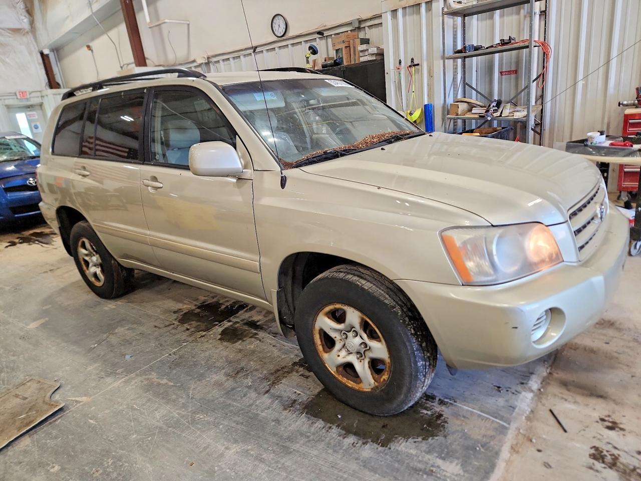 Toyota Highlander Base