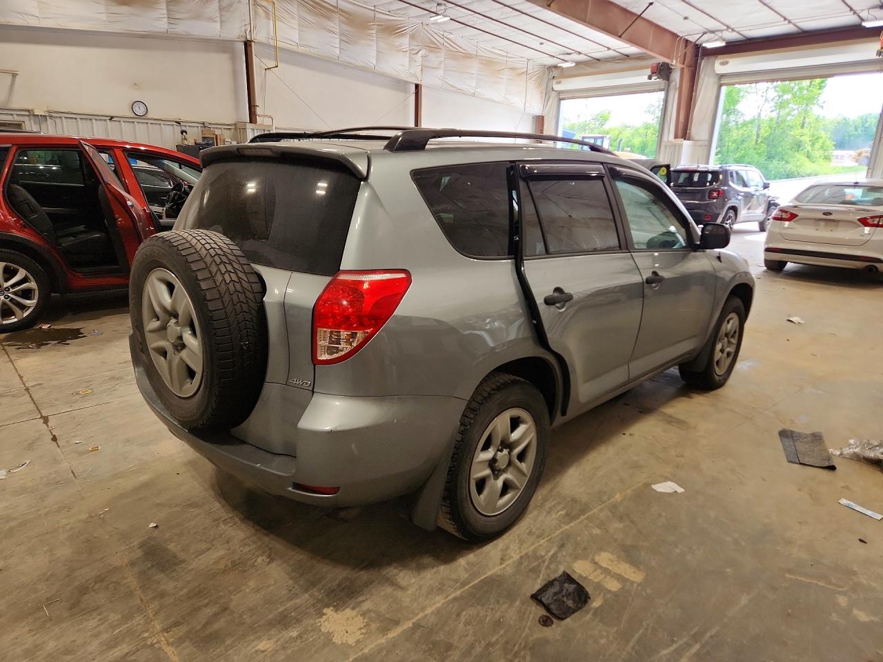Toyota RAV4 Base