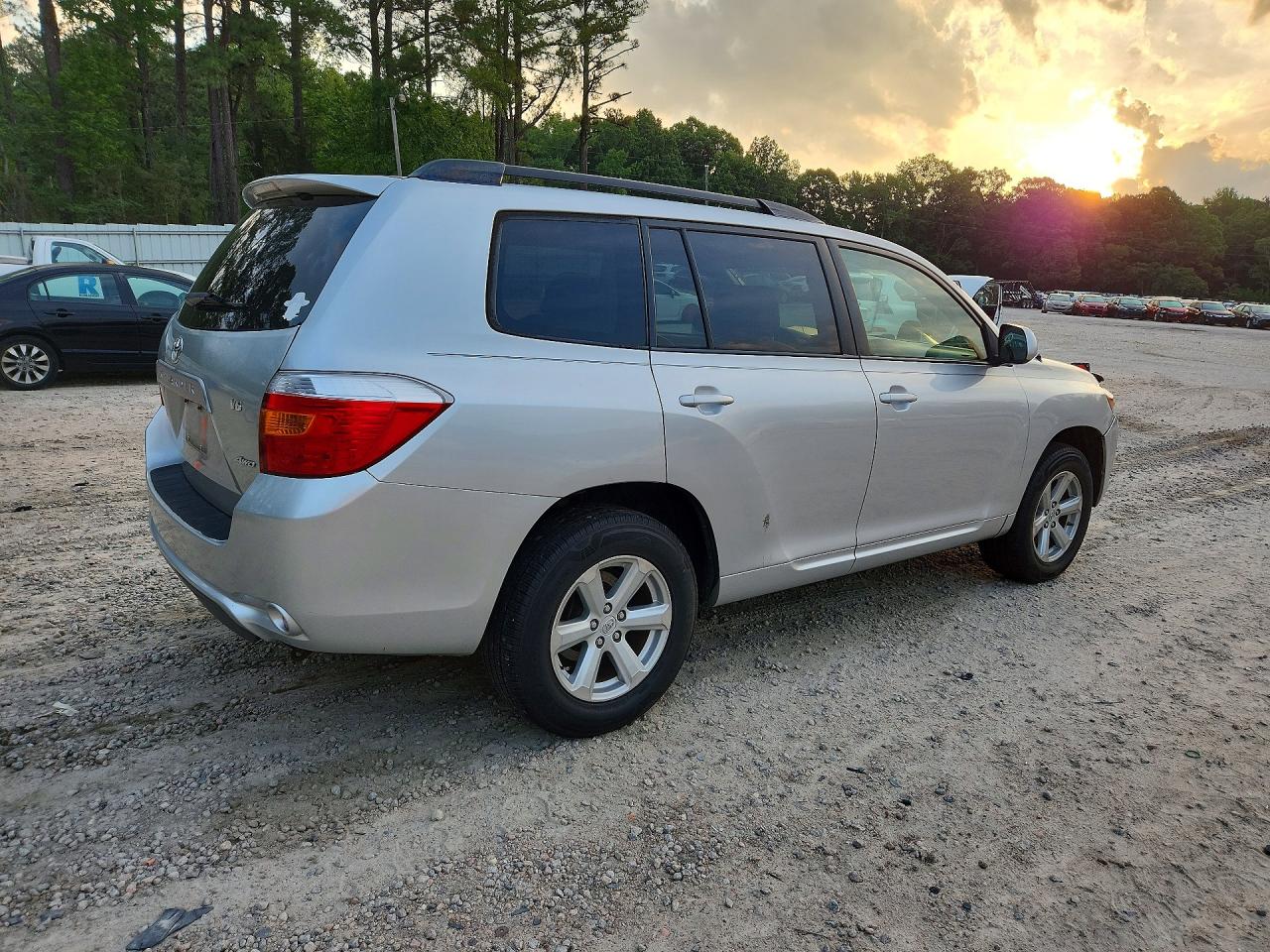 Toyota Highlander Base