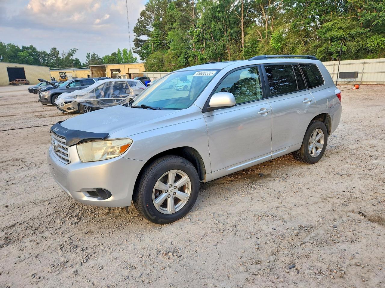 Salvage Toyota Highlander Image