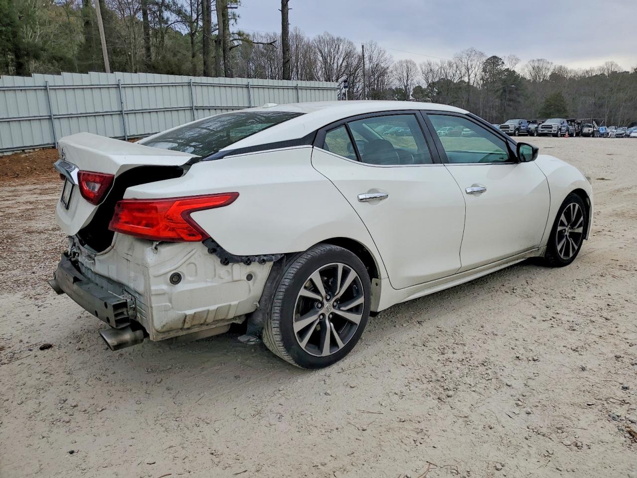 Nissan Maxima 3.5s
