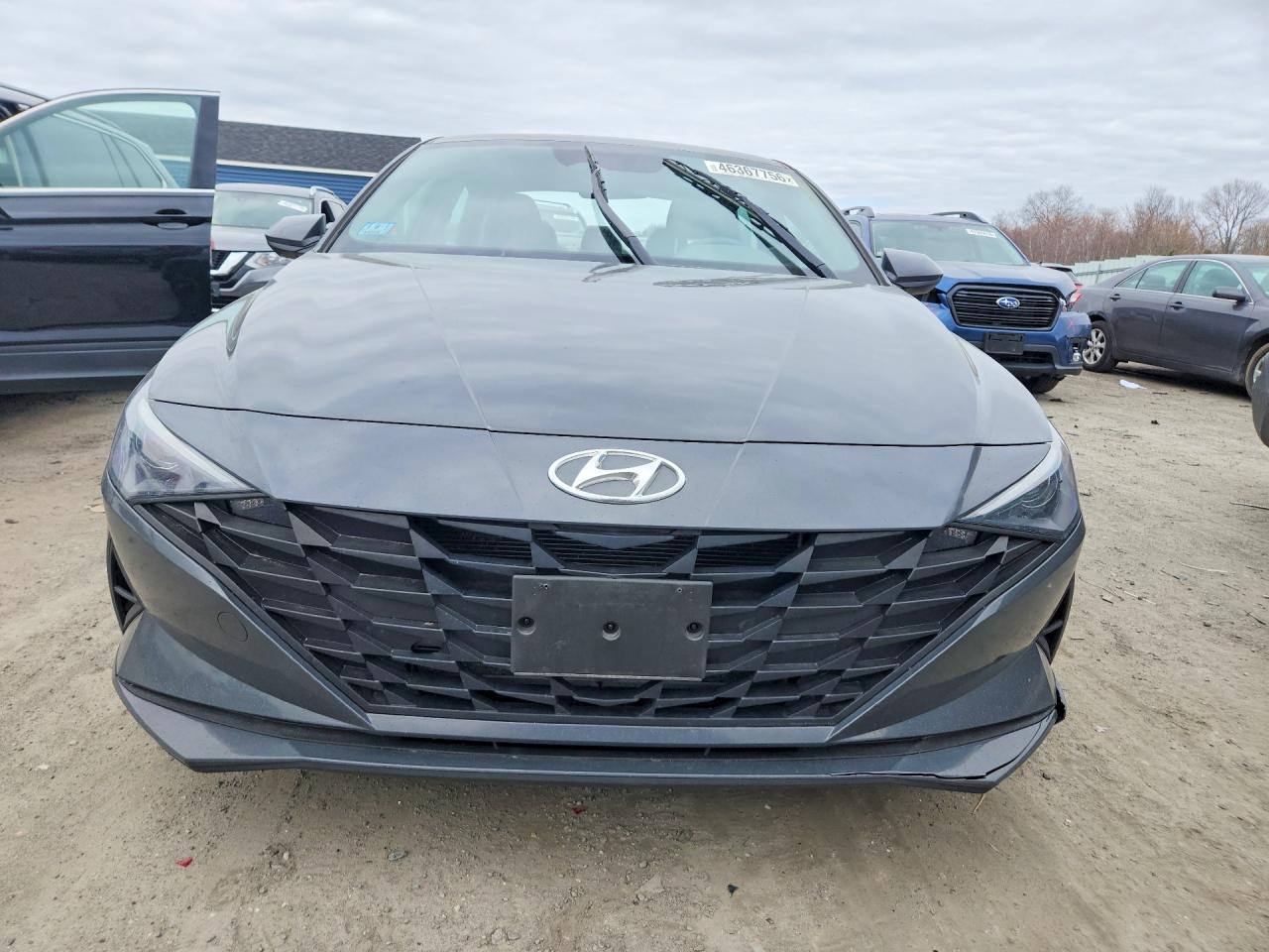 Hyundai ELANTRA Sel