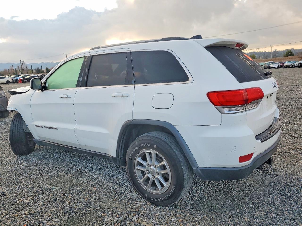 Jeep Grand Cherokee Laredo