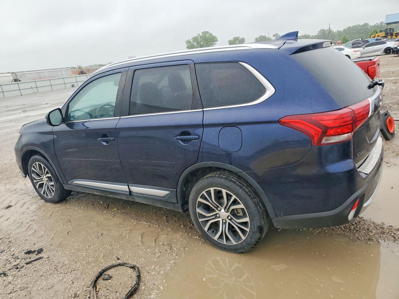 Mitsubishi Outlander Se