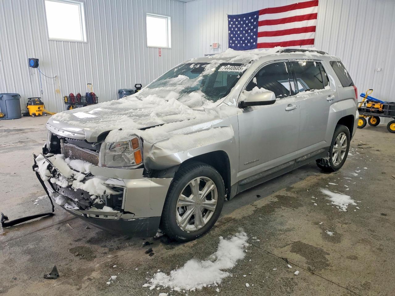 Salvage GMC Terrain Image