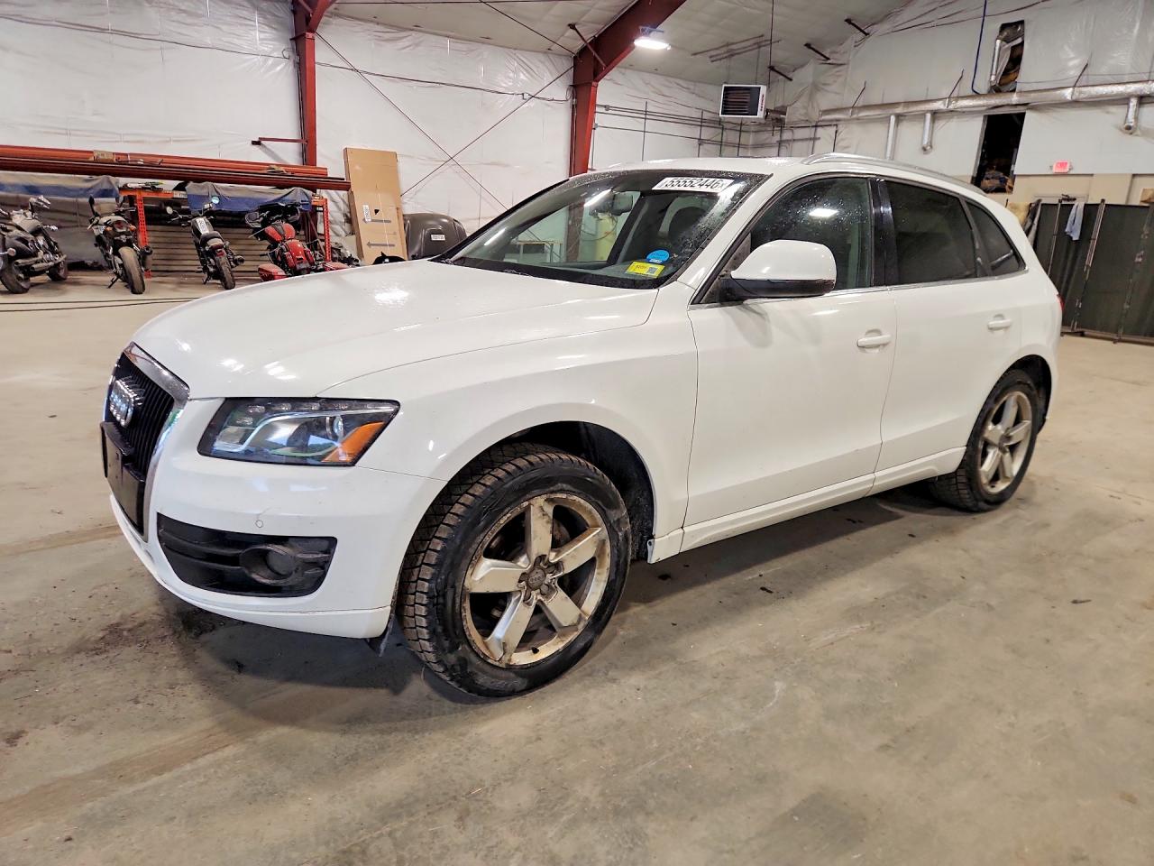 Salvage Audi Q5 Image