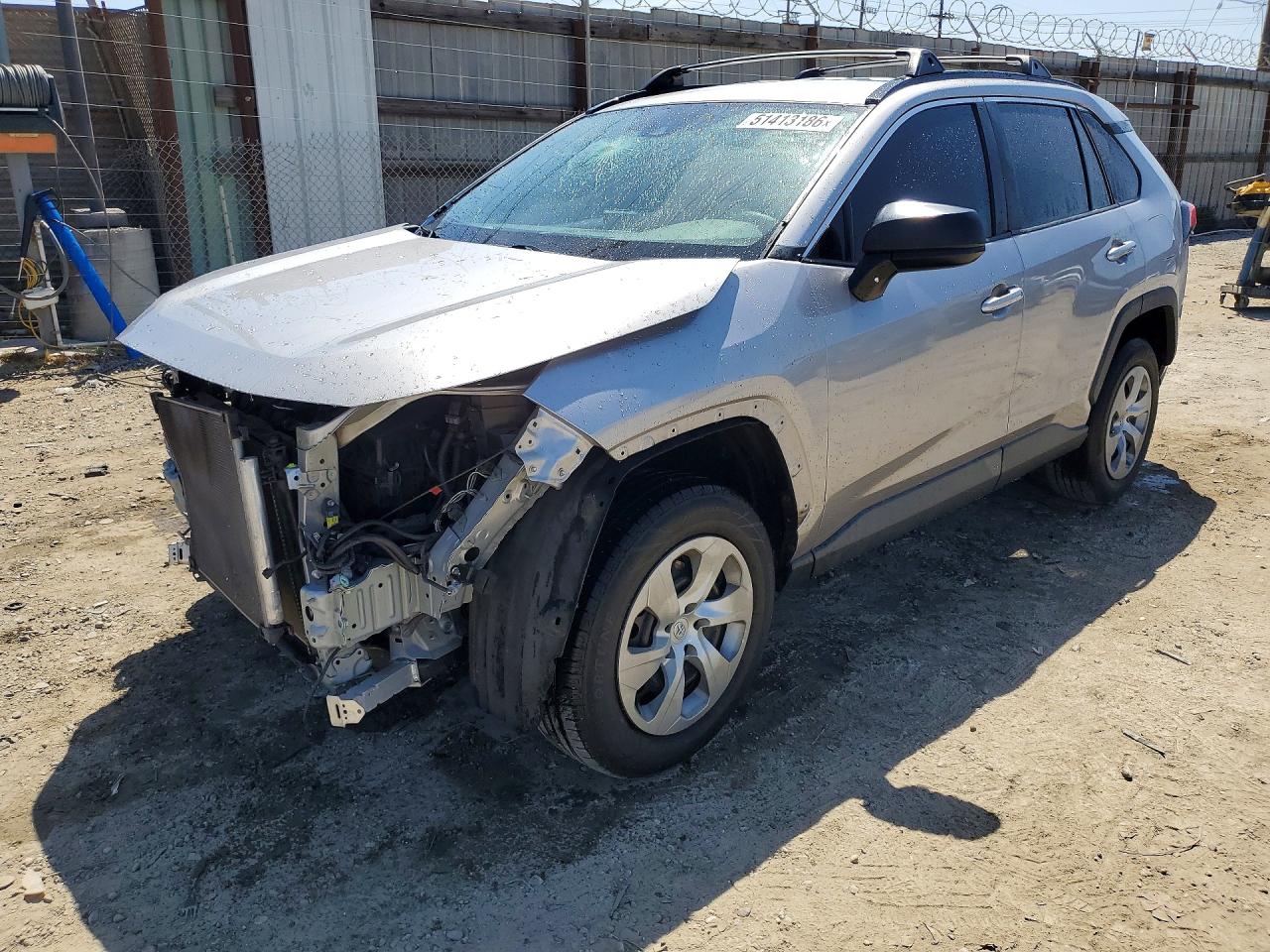 Salvage Toyota RAV4 Image