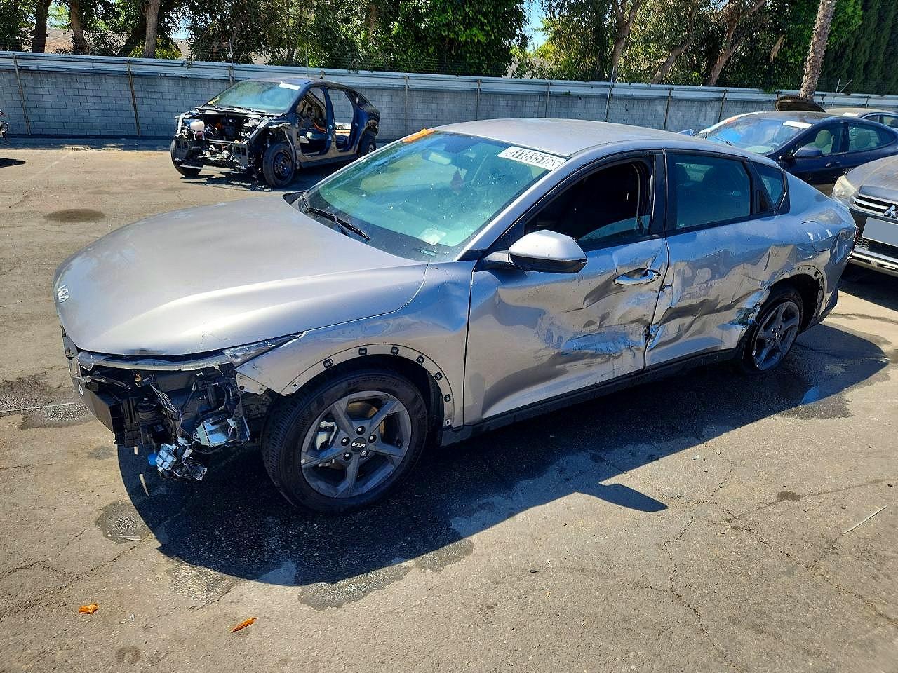 Salvage Kia K4 Image